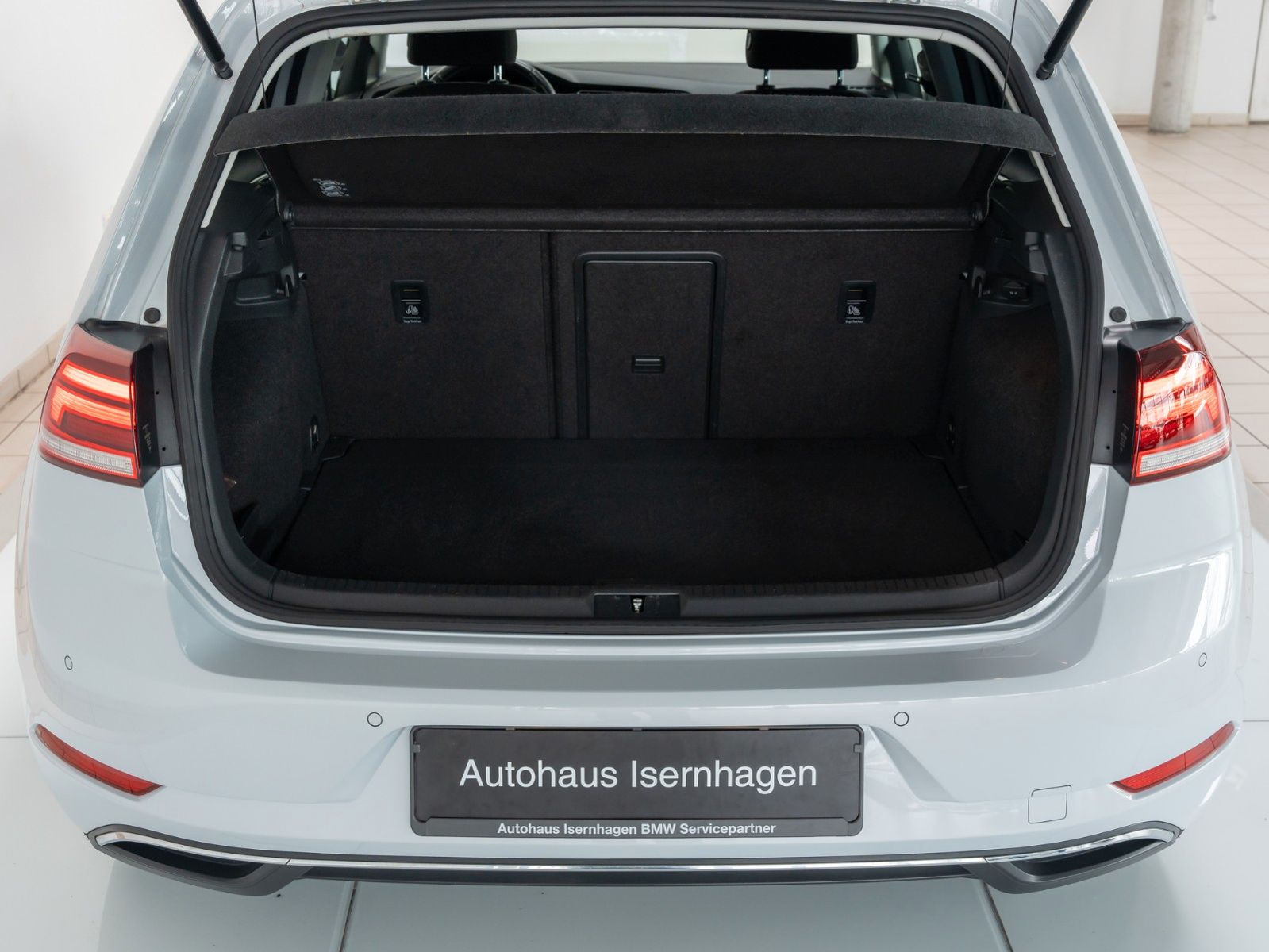 Fahrzeugabbildung Volkswagen Golf VII Lim. ACC Sound Start-Stopp AppleCar PDC