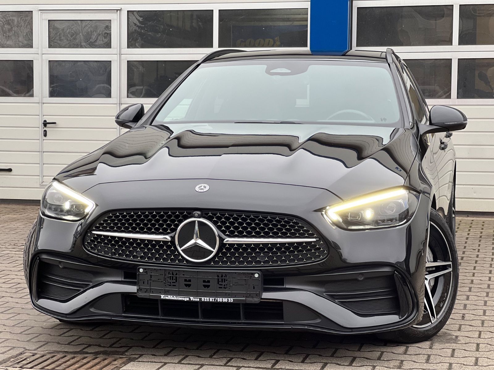 MERCEDES-BENZ C 300d T-Modell "AMG-LINE/PANO/360°/AHK/NIGHT"