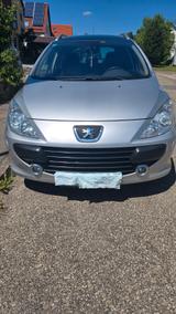 Peugeot 307 Break Prémium HDI FAP 135 Premium - Peugeot 307 mit Diesel-Antrieb: Kombi
