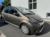 Toyota Aygo 85 Tkm. Klima - Toyota Aygo (X) aus 2013