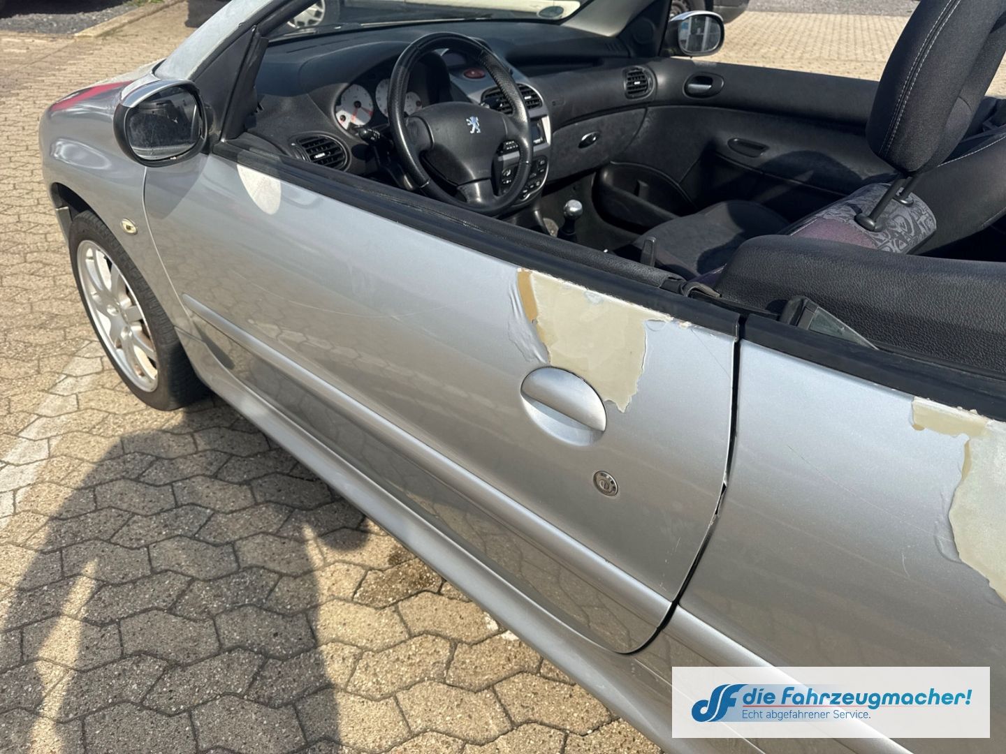Fahrzeugabbildung Peugeot 206 Cabriolet CC Quiksilver El. Verdeck *EXPORT