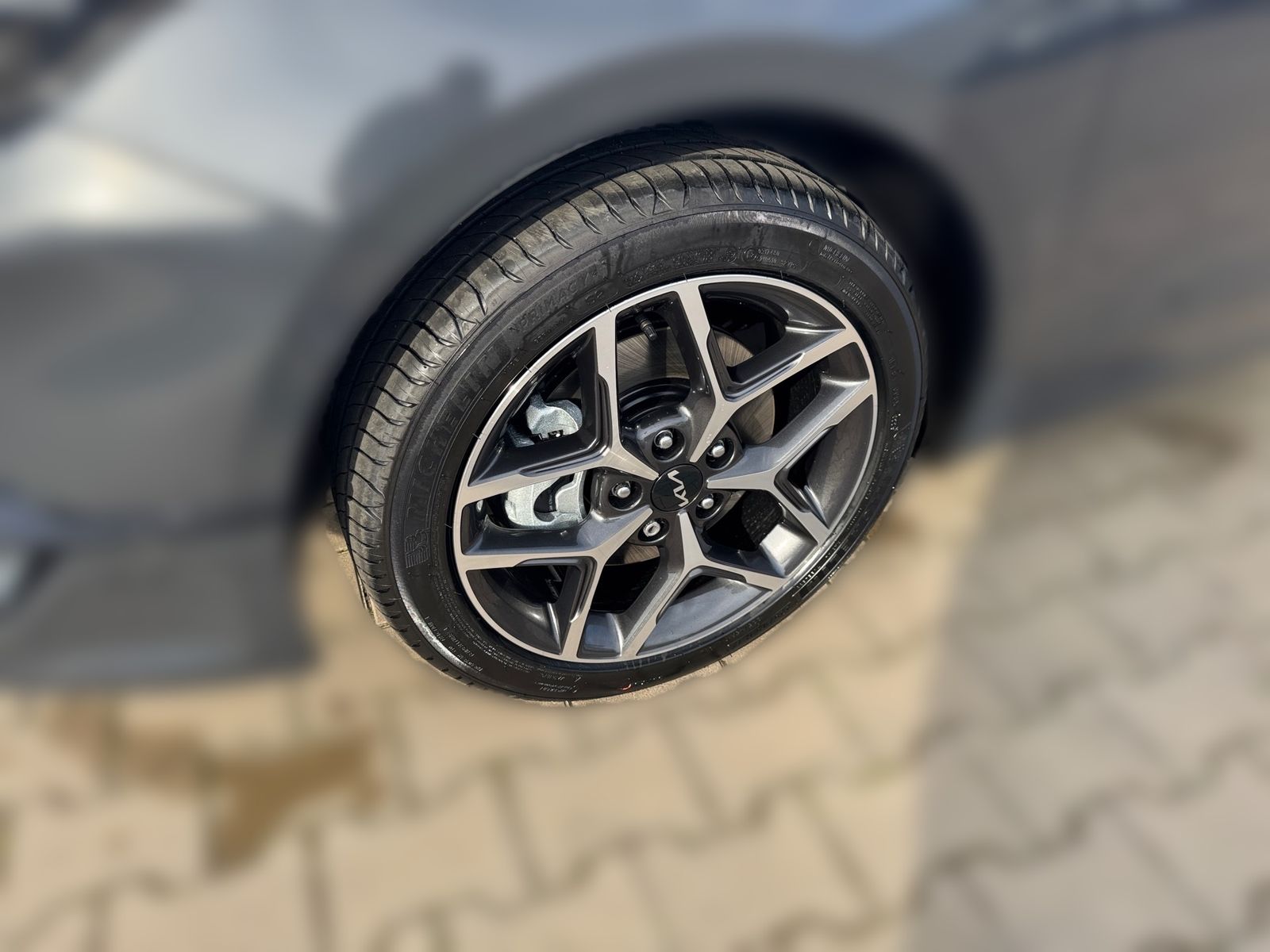 Fahrzeugabbildung Kia CEED_SW 1.0T 100 Ultimate DES JBL