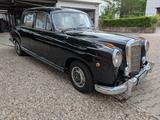Mercedes-Benz 220 a Ponton Sechzylinder - Mercedes-Benz 220: Ponton 220s