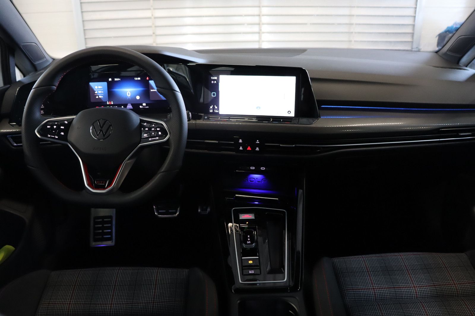 Fahrzeugabbildung Volkswagen Golf VIII GTI DSG ACC DAB LED-Plus Navi Keyless