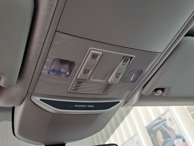 Fabia 1.0 MPI Essence ParkPilot Klima Bluetooth