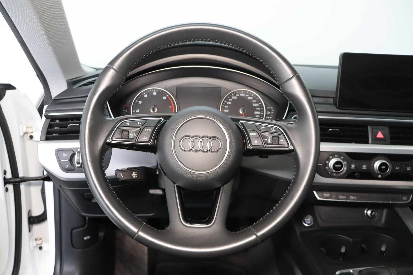 Fahrzeugabbildung Audi A5 Sportback 40 TFSI * LED * Navi * Keyless