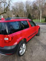 Skoda SKODA YETI 14 16V  TUV NEU - Skoda Yeti Gebrauchtwagen in Frankfurt