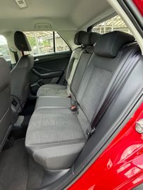 Volkswagen T-Roc - 7
