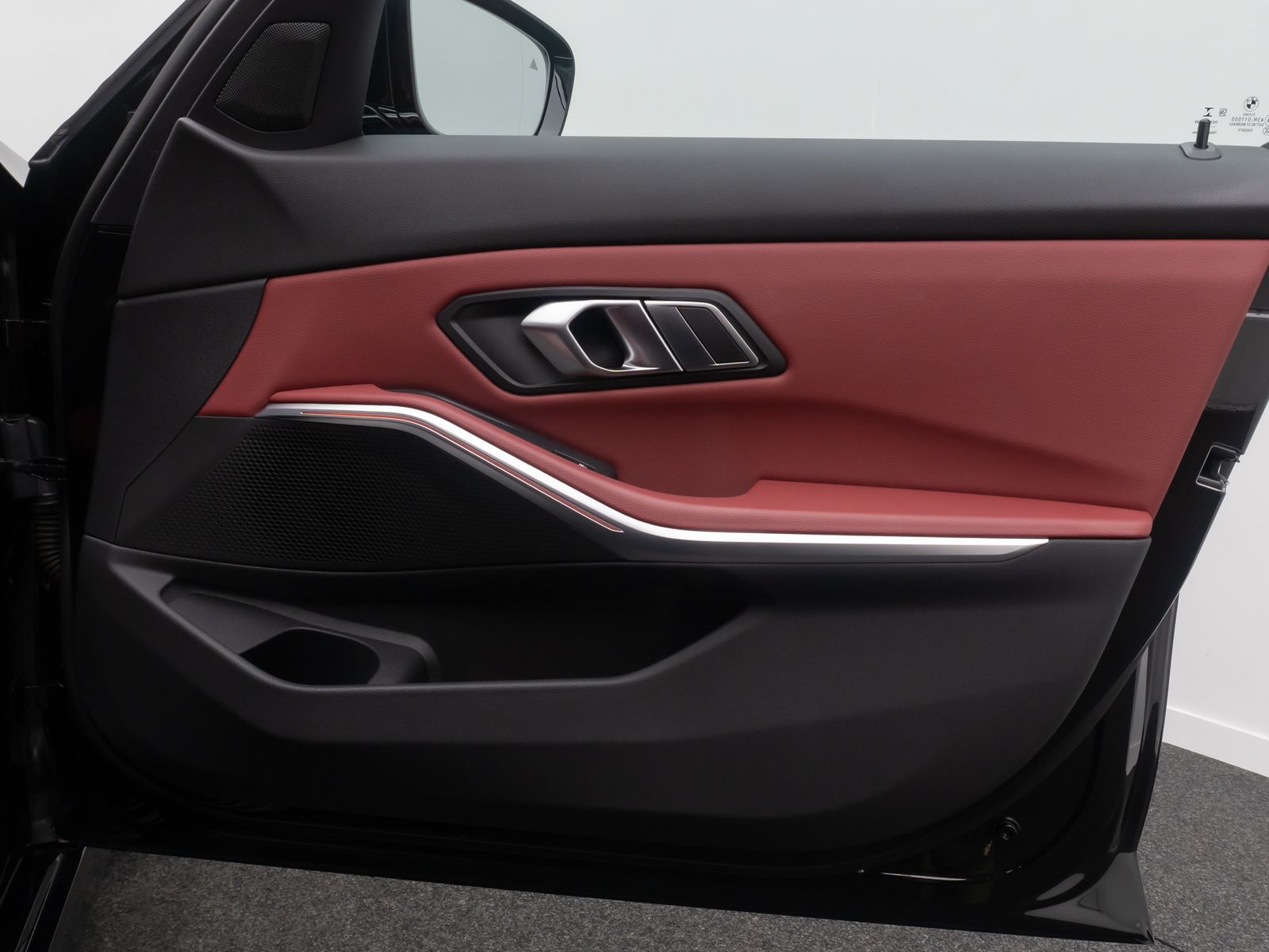 Fahrzeugabbildung BMW 330e LuxuryLine Kamera Laser HUD DAB HiFi Komfor
