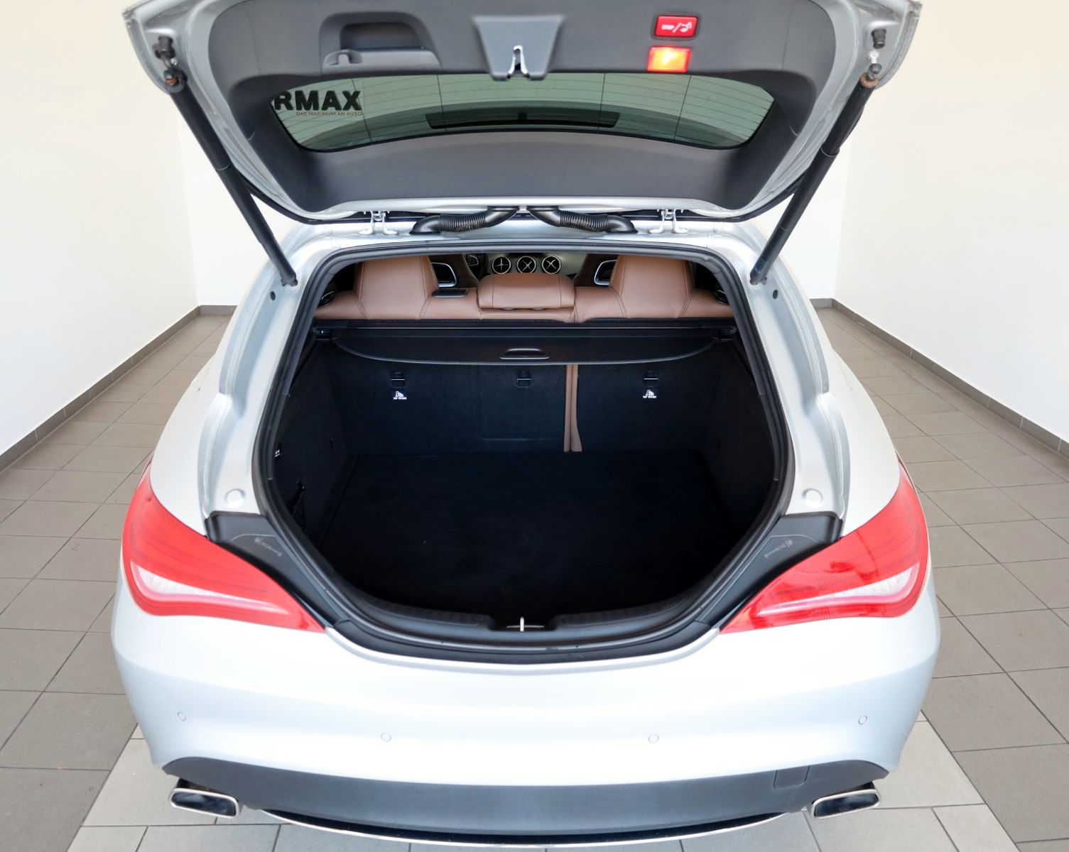 Fahrzeugabbildung Mercedes-Benz CLA 220d SB Leder,Navi,Xenon,Panorama,ACC,SH,PDC