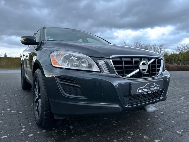 Volvo XC60 2.4 D3 4x4 AWD Momentum 2.Hand ZHR Neu