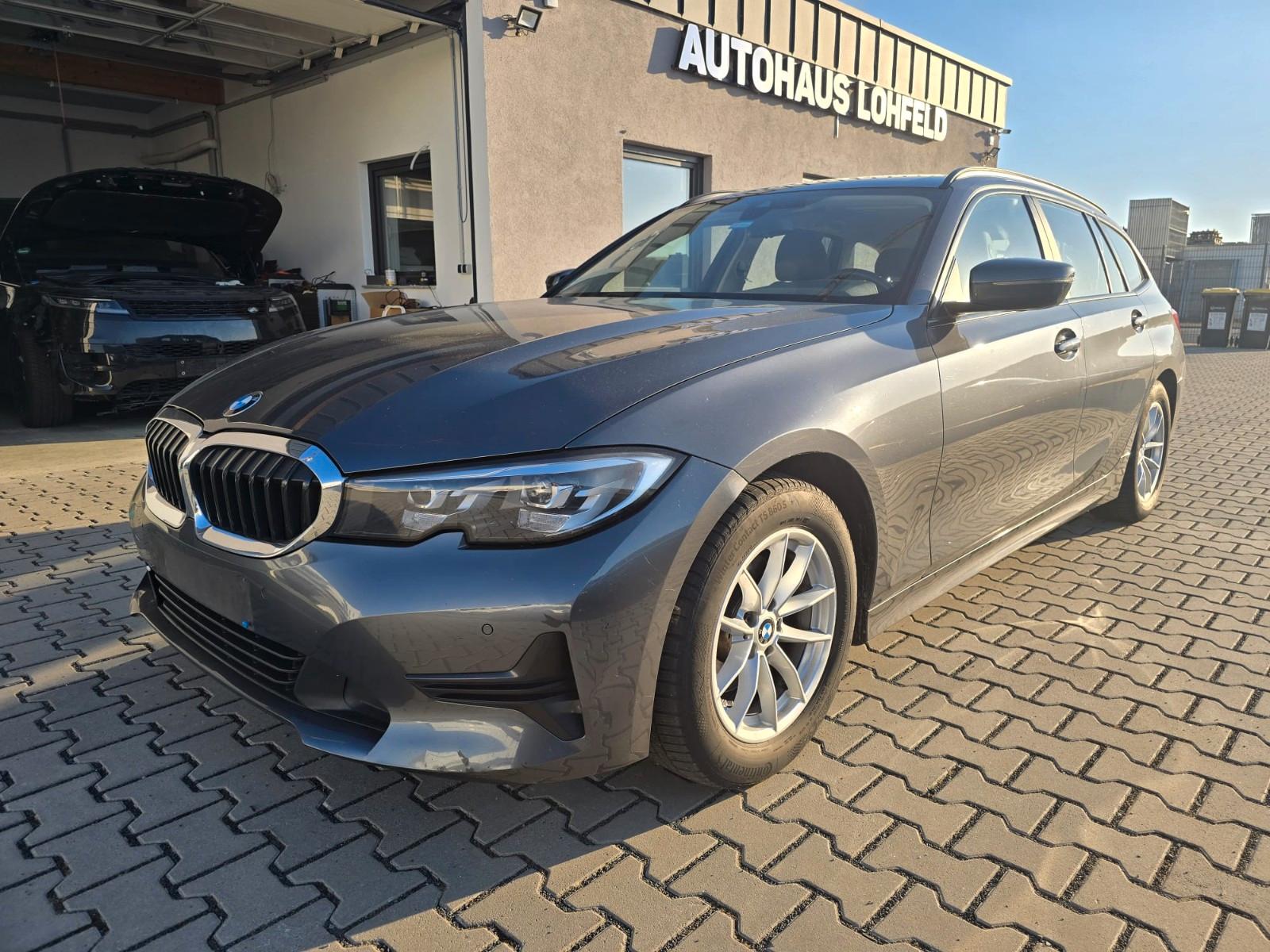 BMW 320i Touring Advantage*TEMPOMAT*LIVE COCKPIT*SHZ