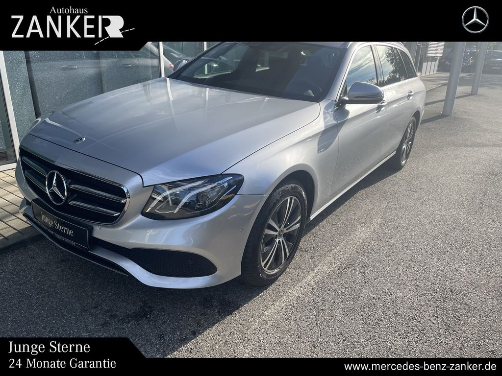 Image of Mercedes-Benz E 220