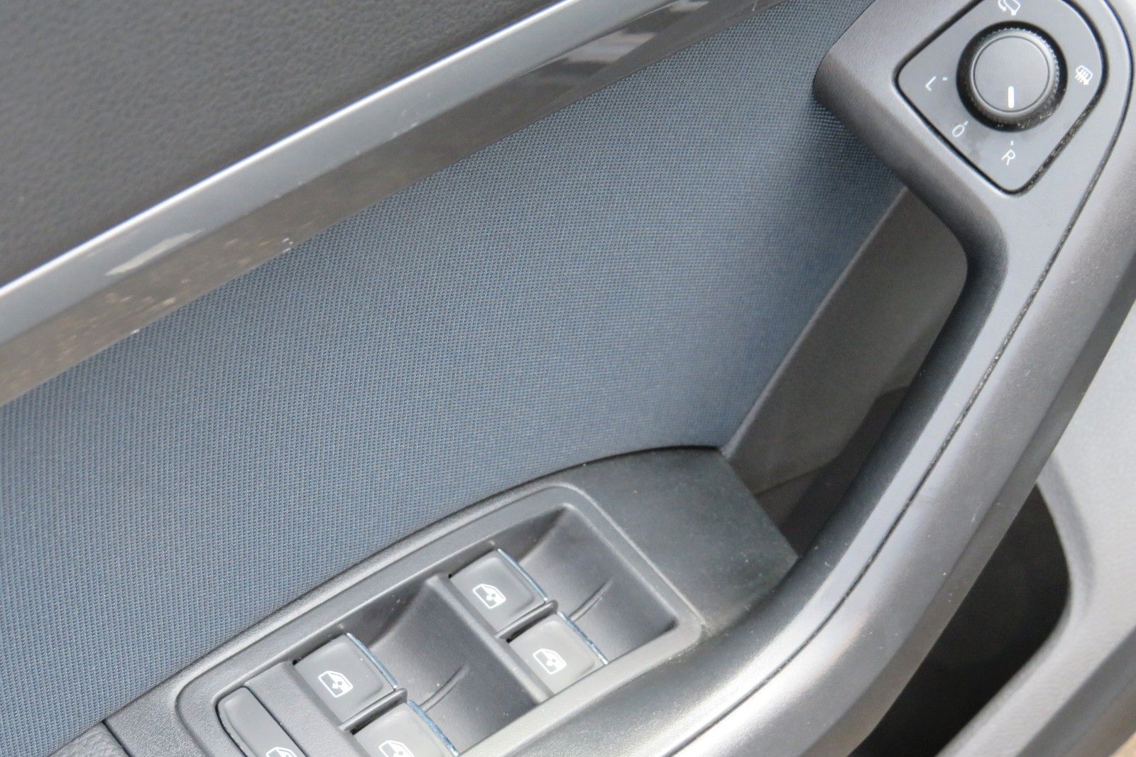 Fahrzeugabbildung SEAT Ateca Style CLIMATRONIC SITZH. PDC ACC GJ-REIFEN