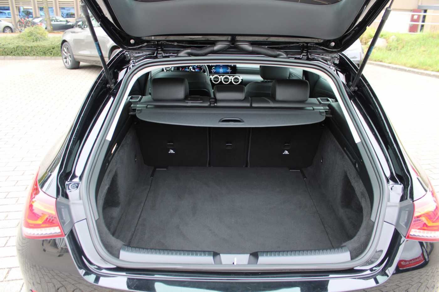 Fahrzeugabbildung Mercedes-Benz CLA 180 Shooting Brake