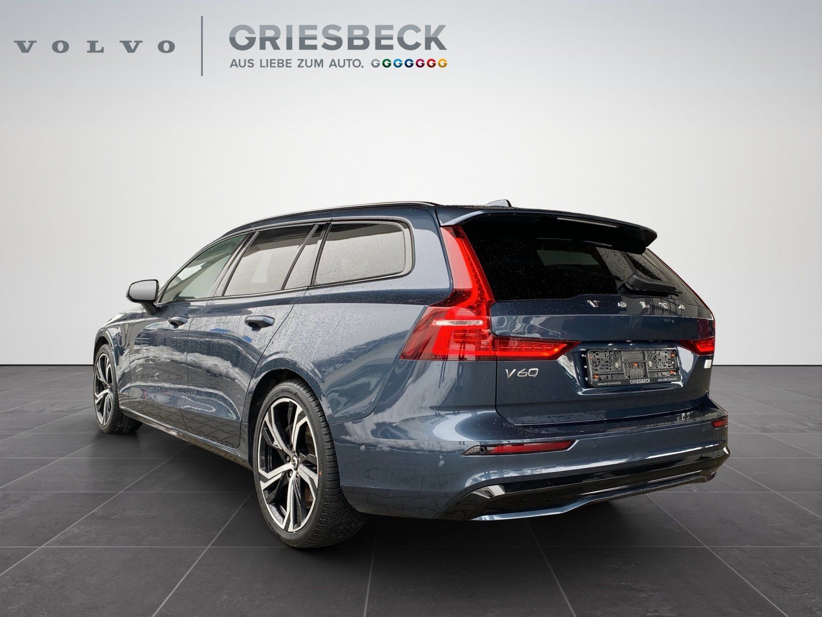 Volvo V60 T8 Plus Dark AWD*AHK*4xSHZ*WiPa*360°* foto 3