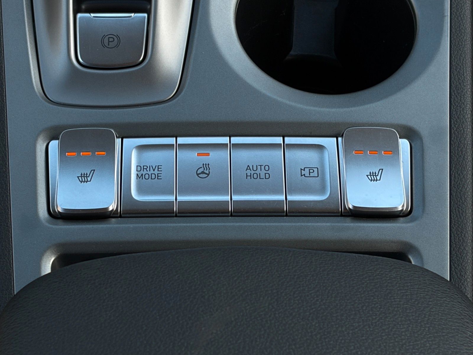 Fahrzeugabbildung Hyundai KONA E Edition 30+ Wärmepumpe CarPlay KRELL LHZ