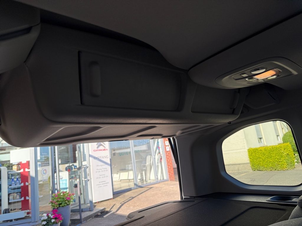 Fahrzeugabbildung Citroën Berlingo M BlueHDi 130 EAT8 MAX