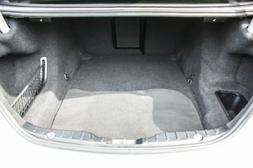 Fahrzeugabbildung BMW 530 d xDrive ModernLine LEDER NAVIGATION XENON