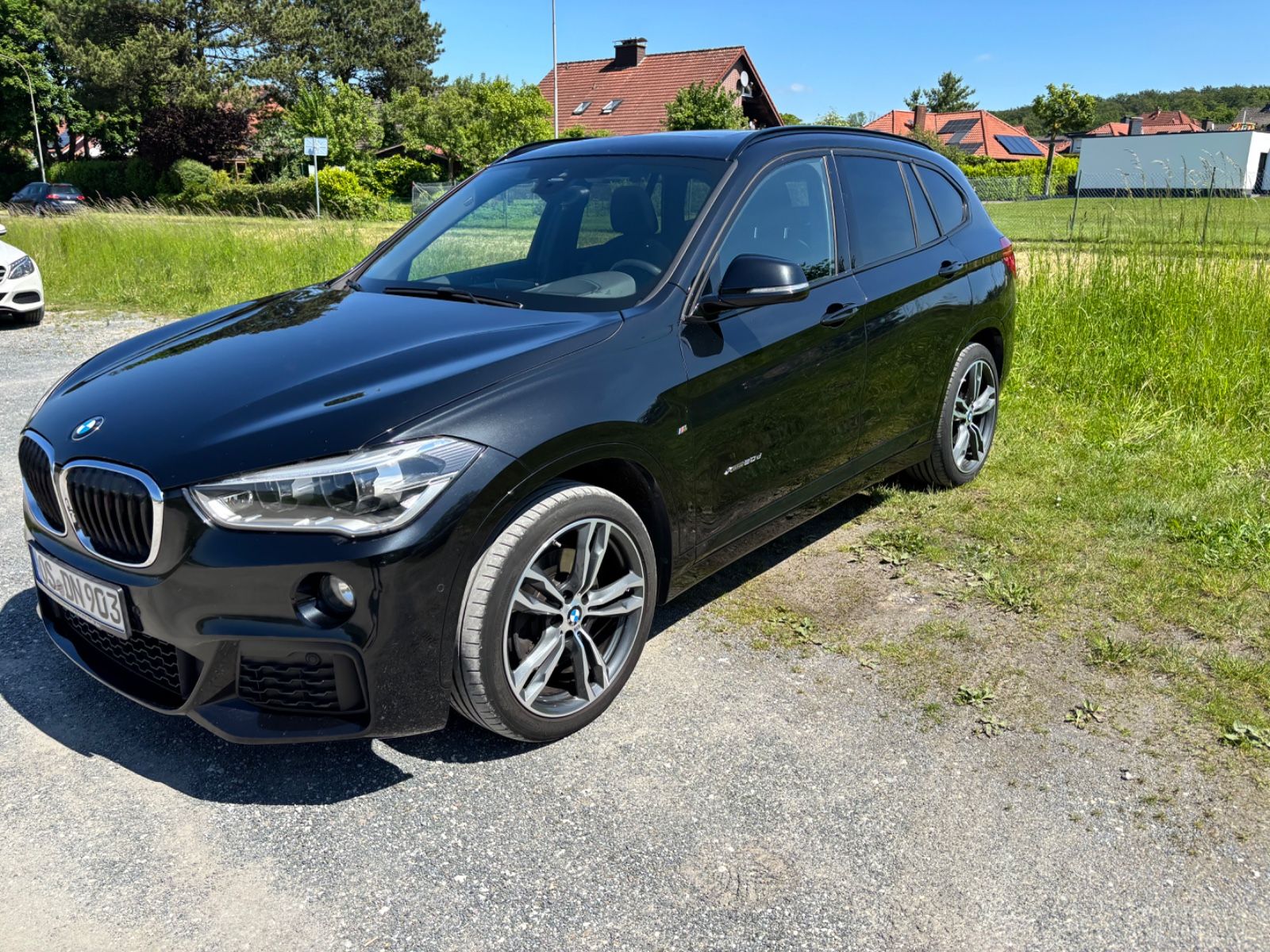BMW xDrive20d M Sport Steptronic-PANORAMA-HEAD-UP