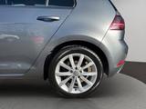 Volkswagen Golf Highline 1.4 TSI Navi LED ACC - mit Benzin-Antrieb: Grau, Ambiente-Beleuchtung, Limousine, mit Klimaanlage