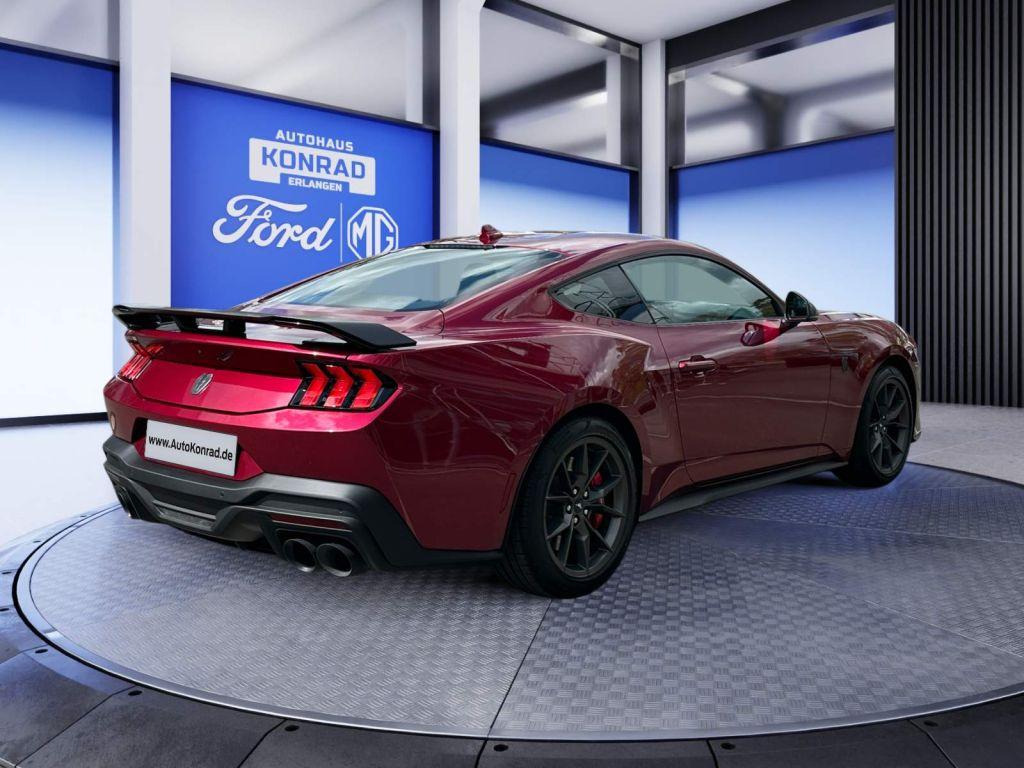 Ford Mustang Fastback Dark Horse 5.0 V8