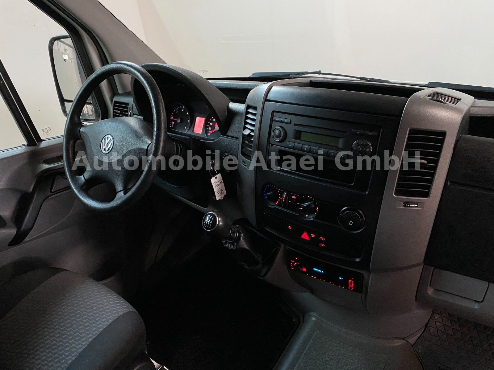 Fahrzeugabbildung Volkswagen Crafter Kombi 35 *8-Sitzer* STANDHEIZUNG (6902)