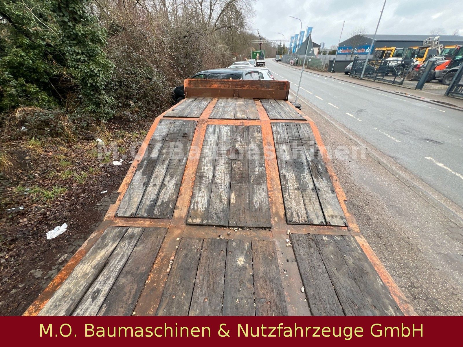 Fahrzeugabbildung Kaiser S450 / Hydr. Rampen / 3 Achser / Luft