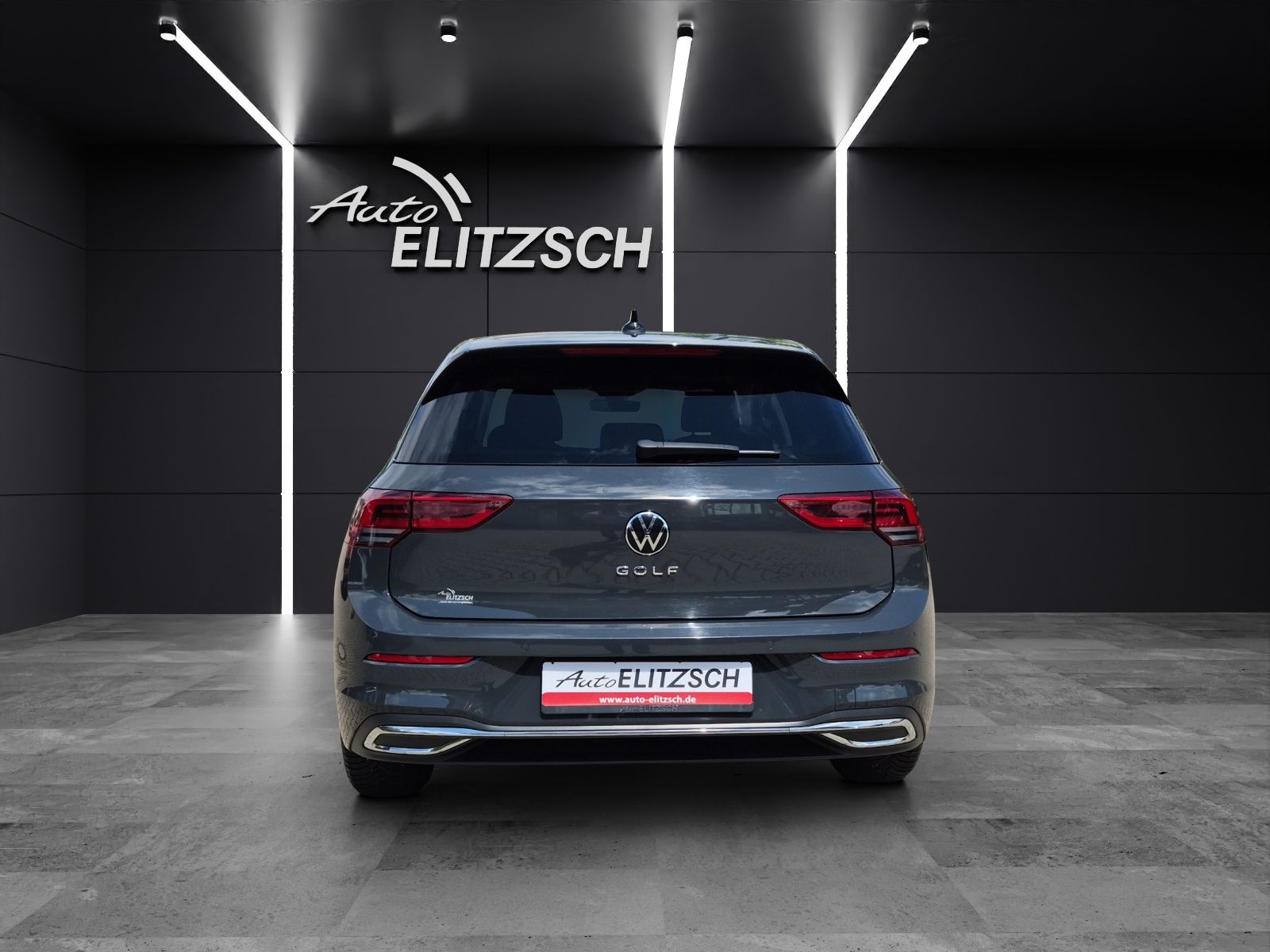 Fahrzeugabbildung Volkswagen Golf VIII TSI Move LED AID PDC Lane-Assist SH LM