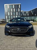 Mercedes-Benz E 200 Autom. -Superscreen+ Ambiente+ Avantgarde 
