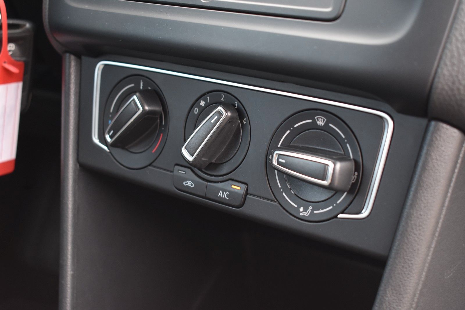 Fahrzeugabbildung Volkswagen Polo V Comfortline/KLIMA/PDC/SITZHEIZUNG/
