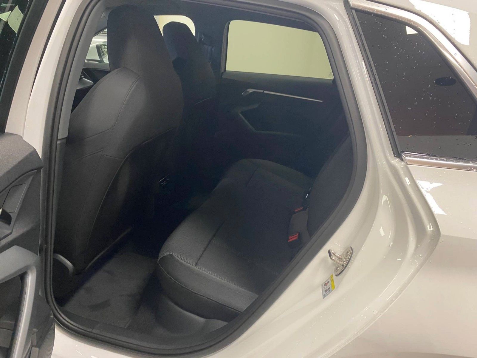 Fahrzeugabbildung Audi A3 35 TFSIadvanced Sportback+ACC+KAMERA+18 ZOLL+