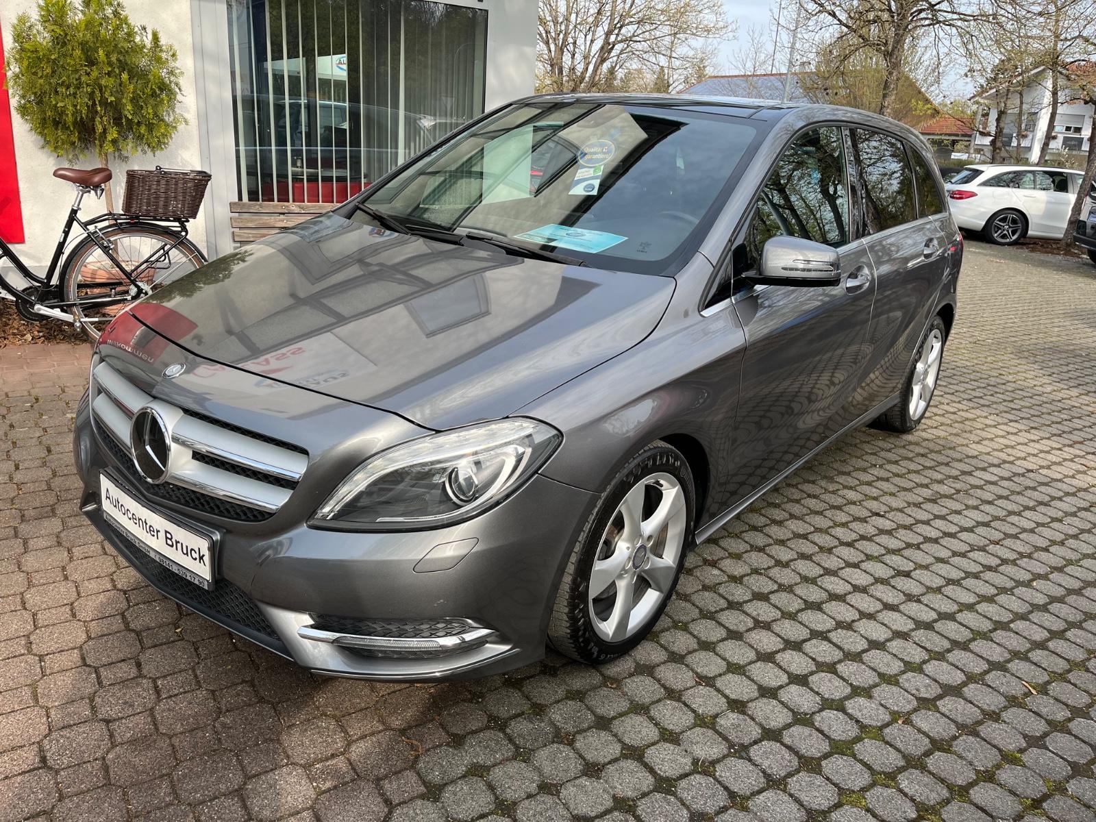Mercedes-Benz B 200 Edit. 1 // Pano/-Leder/LED/17Zoll/Navi/