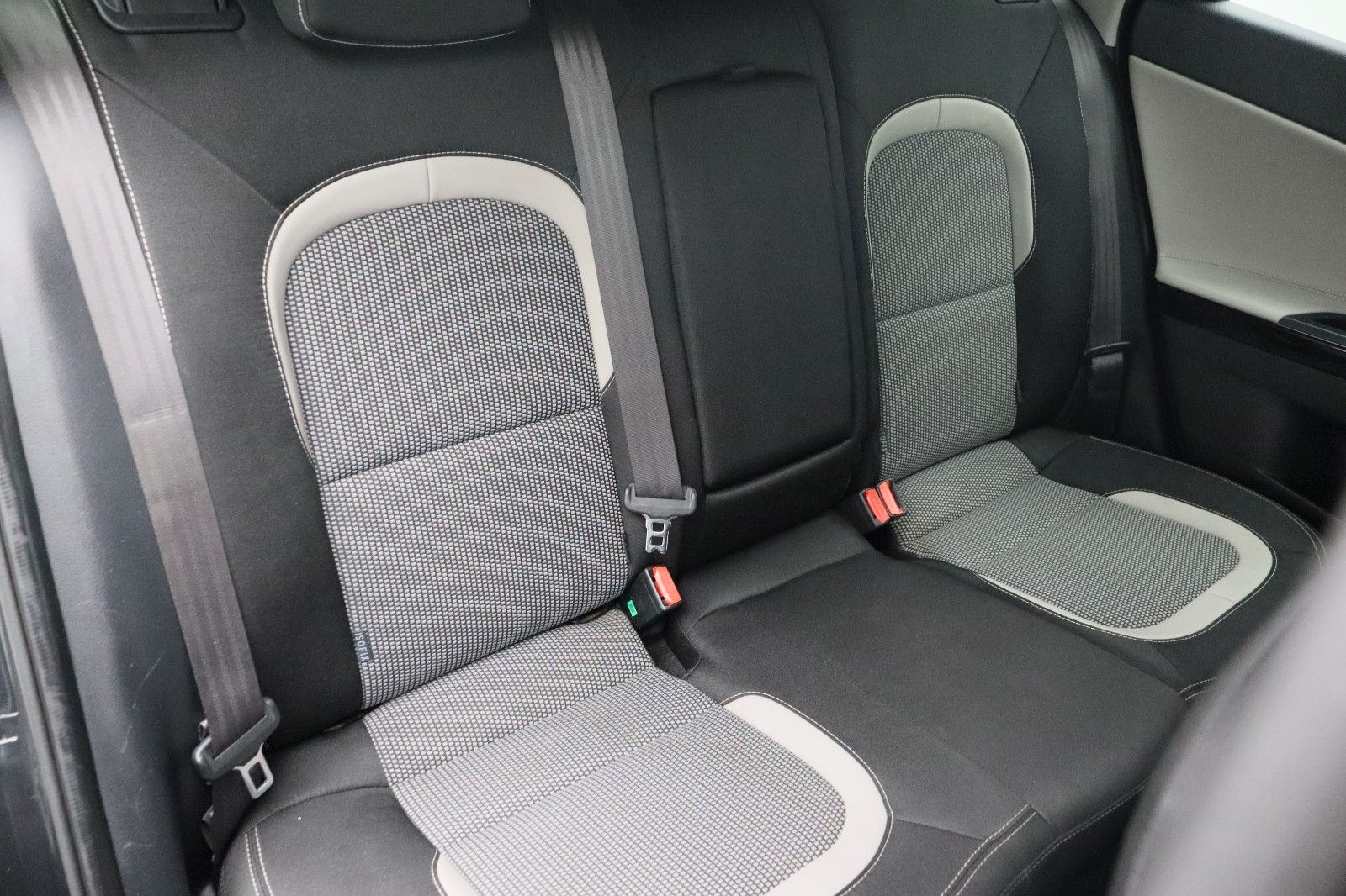 Fahrzeugabbildung Kia cee'd 1.6 Sportswagon