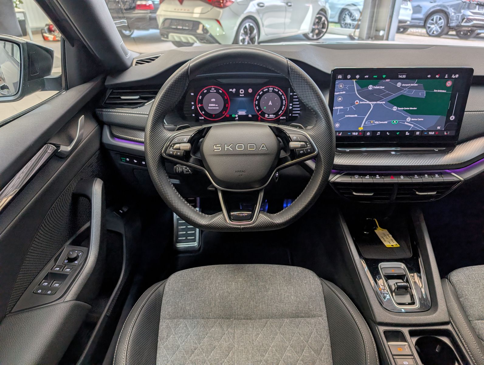 Fahrzeugabbildung SKODA Octavia 2.0 TDI DSG Sportline Matrix 5J-Garantie