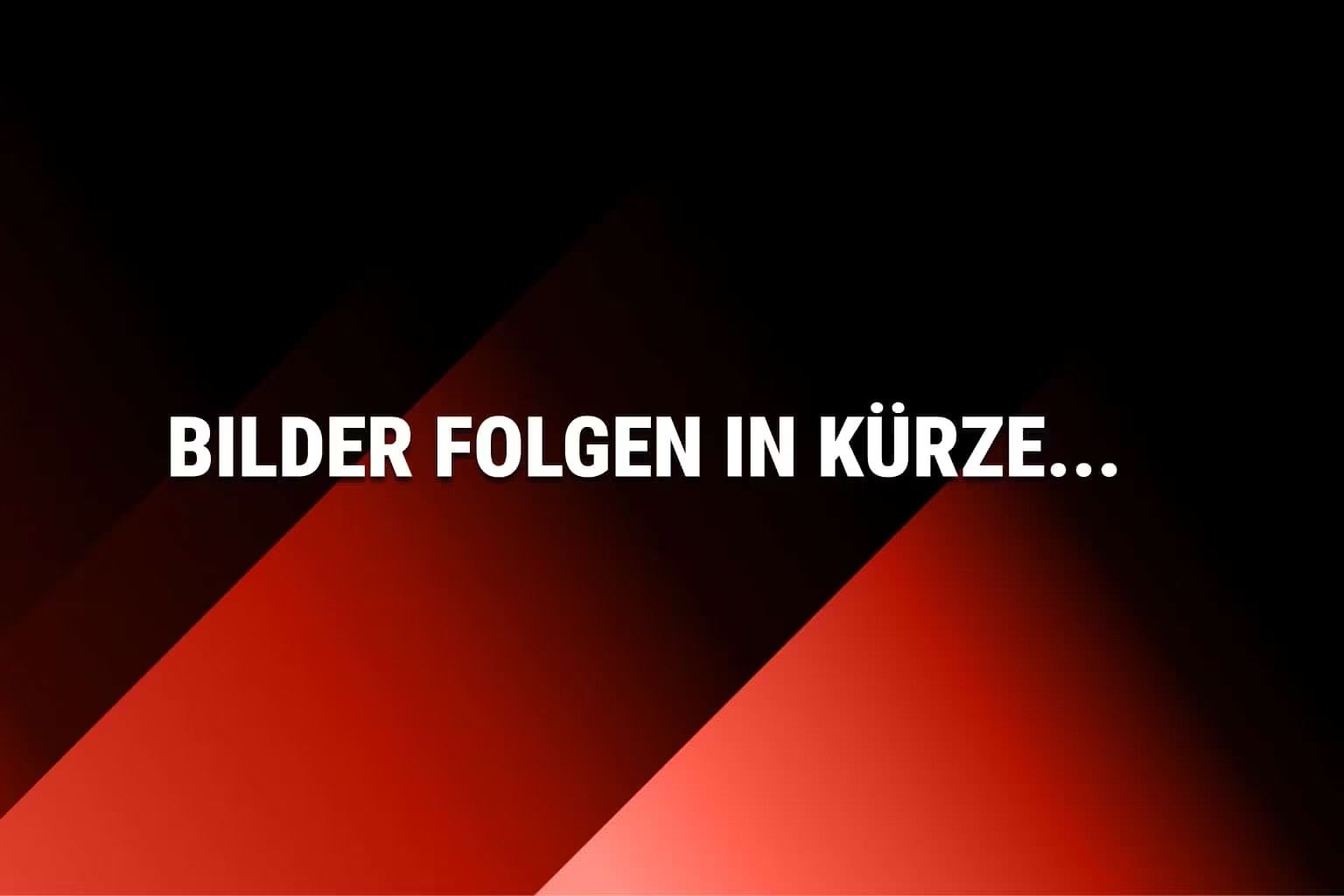 Fahrzeugabbildung BMW 118d xDrive Sport Line Navi PDC SHZ Tempomat