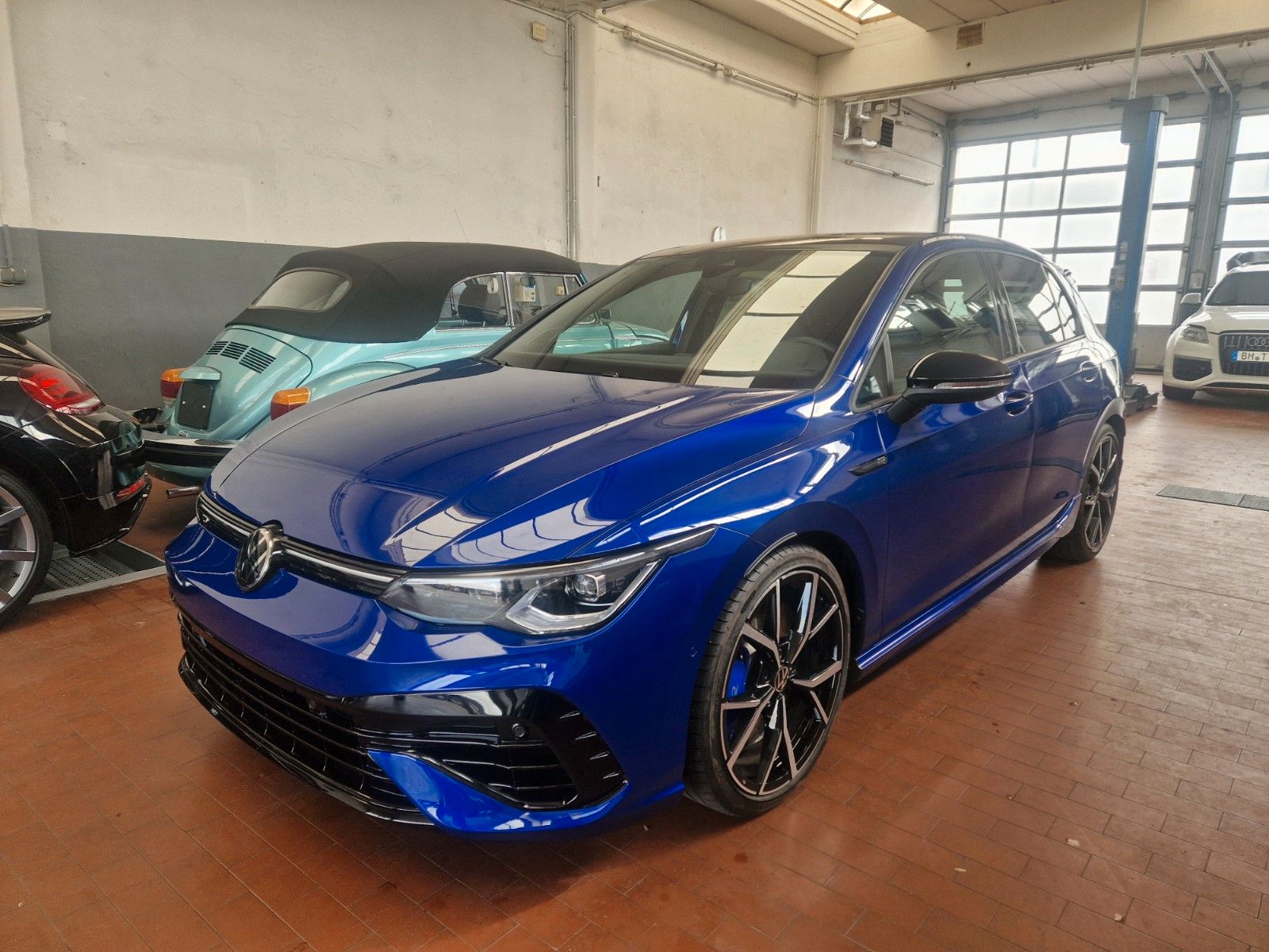 Volkswagen Golf VIII R 4MOTION PANO AMBIENTE DEKRA PERFORM foto 6