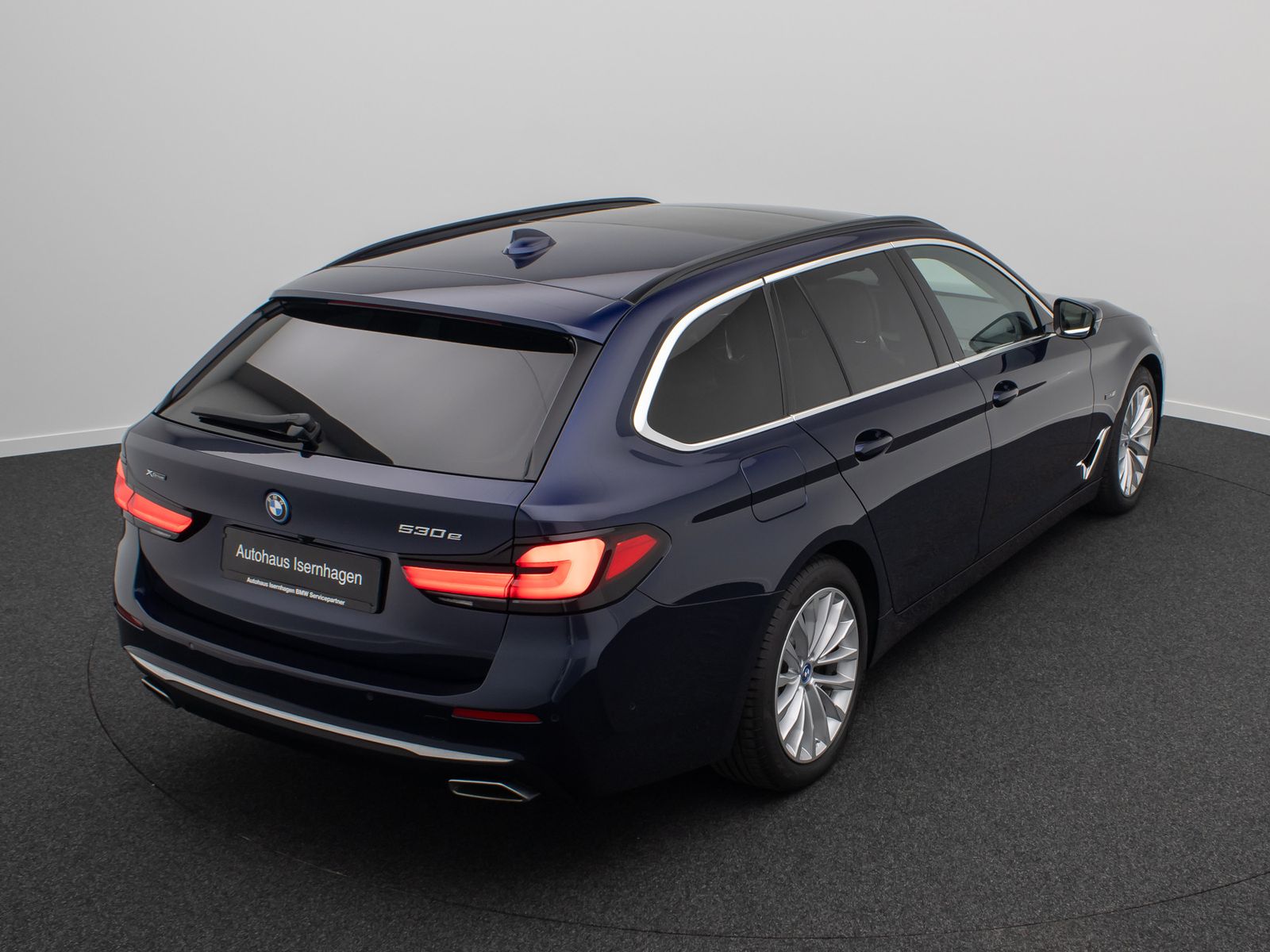 Fahrzeugabbildung BMW 530e xD  Luxury Line ACC Laser DAB Kamera Memory