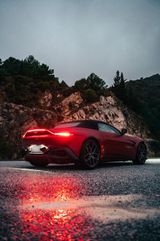 Aston Martin V8 Vantage 4.0 V8 Roadster - - Aston Martin V8 Vantage aus 2021