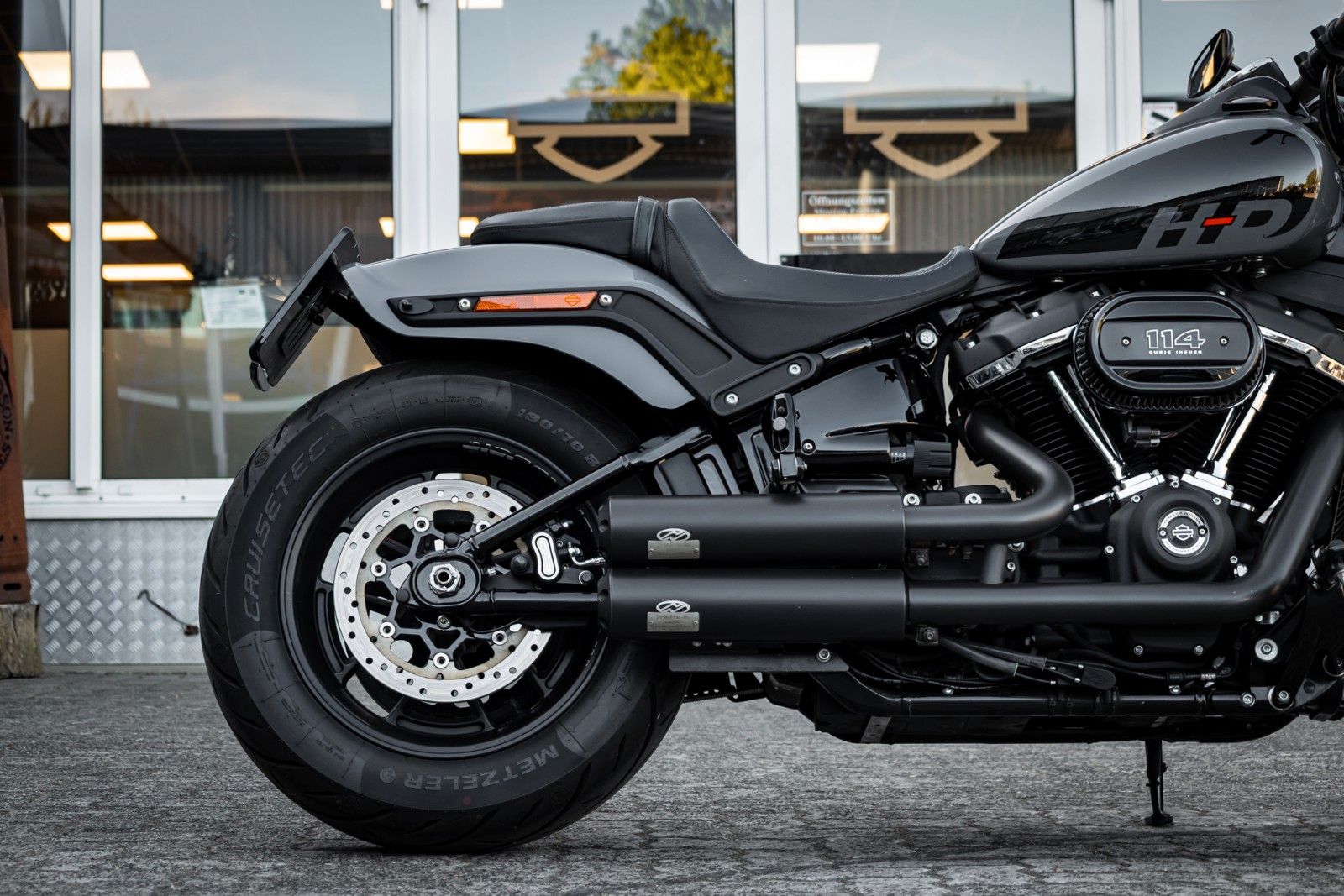 Fahrzeugabbildung Harley-Davidson FXFBS FAT BOB 114 CUI SOFTAIL - JEKILL&HYDE -