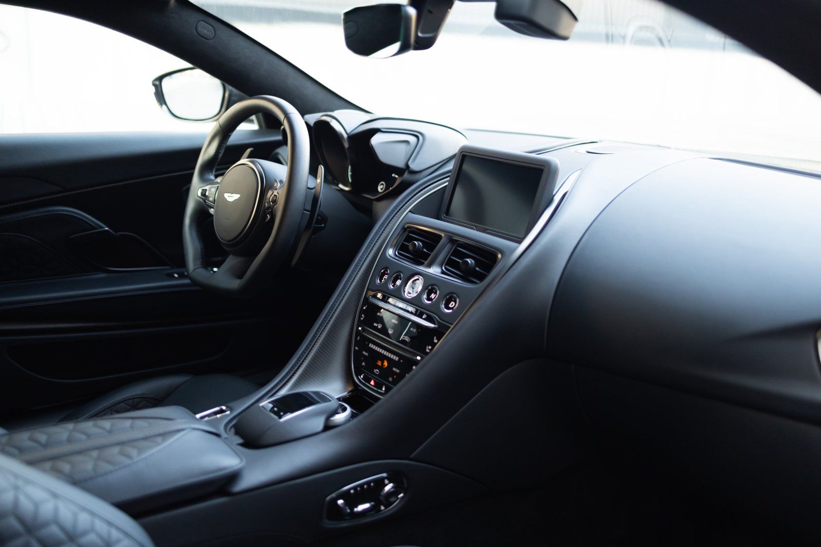 Aston Martin DBS (5.2 V12 FULL CARBON/1.Hand/Deutsches Fzg.)