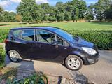 Opel Meriva 1.4 B Edition schwarz 74kW (101 PS)
