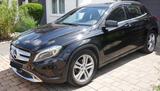 Mercedes-Benz GLA 180 Urban /  TÜV neu - Mercedes-Benz GLA 180: Privatanbieter