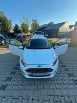 Ford Fiesta 1.0 - Ford Fiesta mit Benzin-Antrieb: Sportwagen