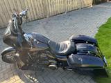Harley-Davidson CVO Street Glide - CHOPPER VON 81 BIS 125 CCM