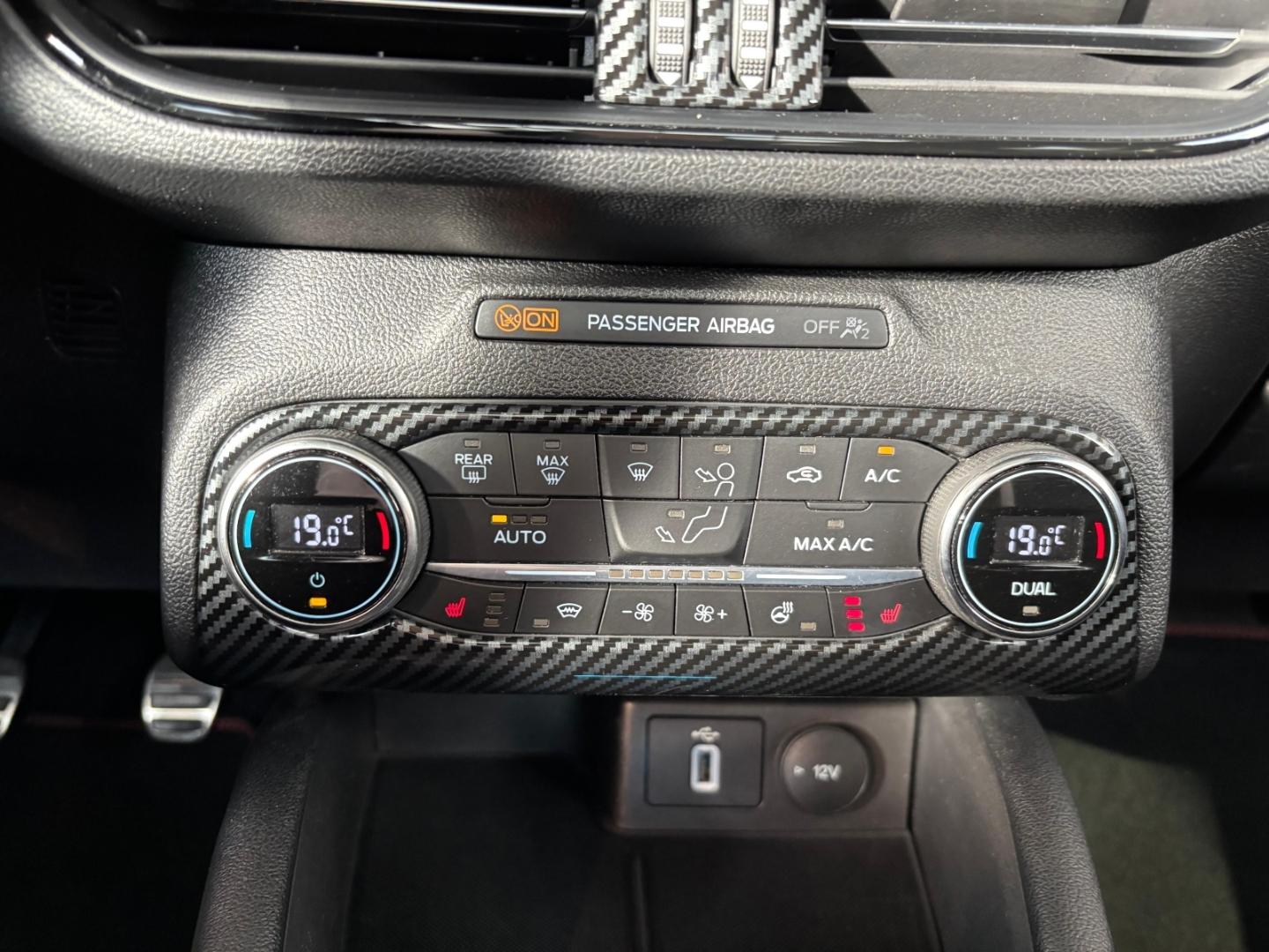 Ford Focus ST-Line+AHK+PanoDach+DAB+B&O+NAV+RFK+LMF+, миниатюра 24
