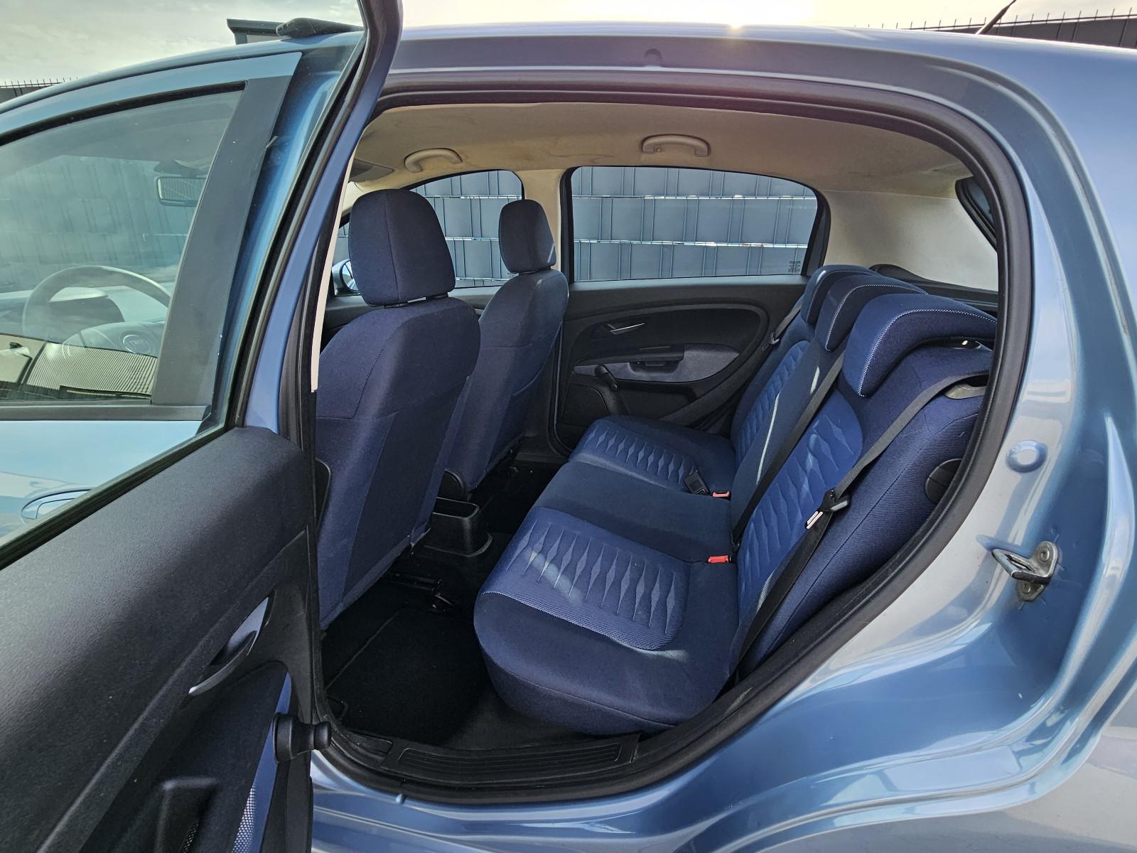 Fiat Grande Punto 1.4 8V Dynamic KLIMA 5-TÜREN TÜV