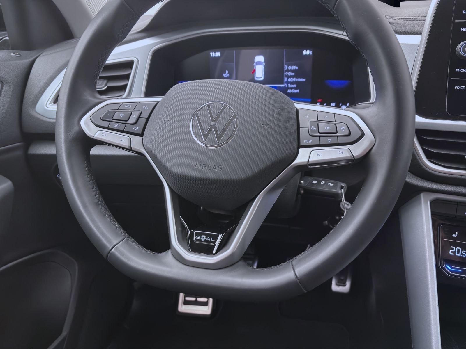 Volkswagen T-Roc - Bild 12