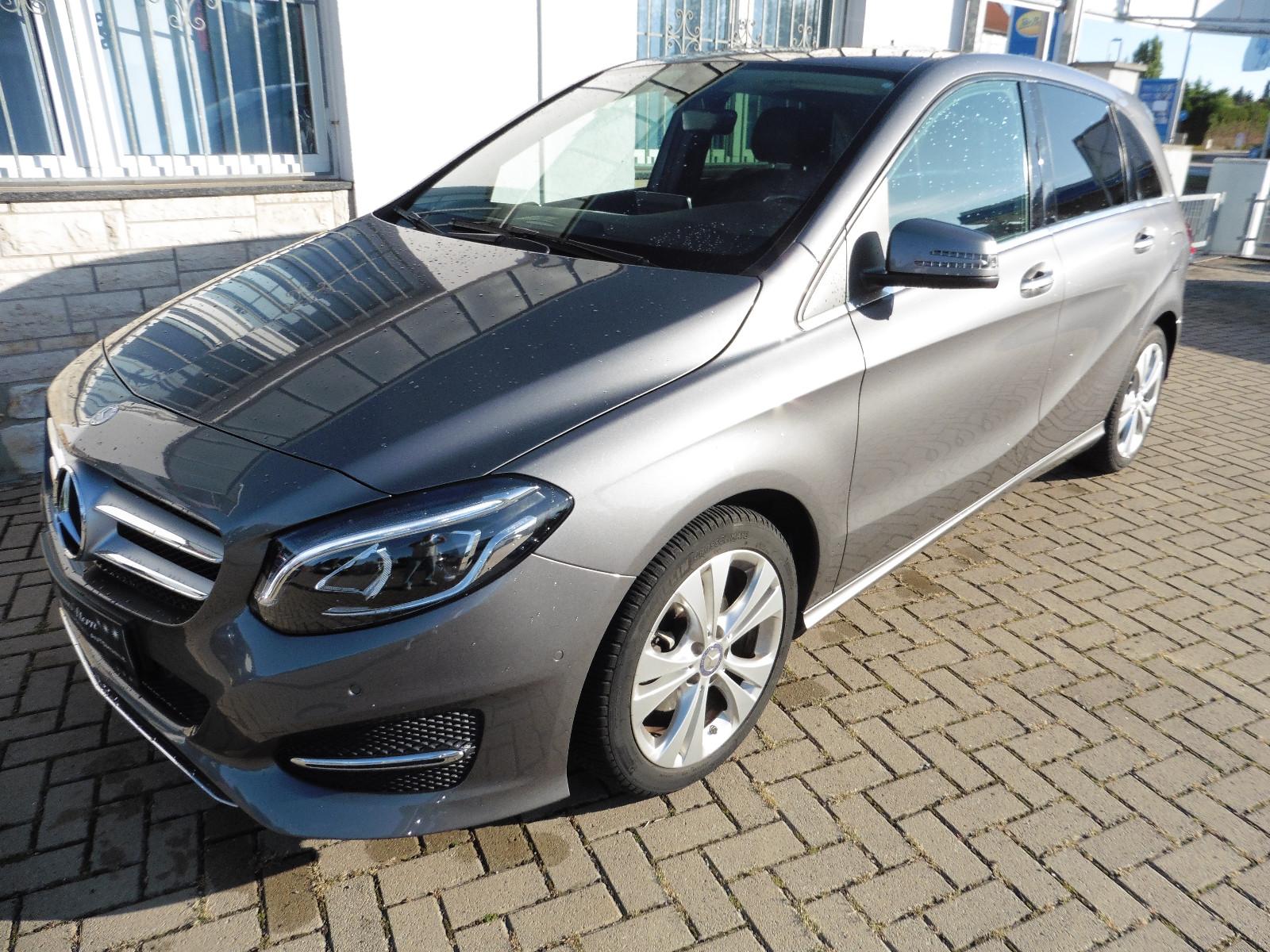 Mercedes-Benz B 180 Urban 7G-DCT*LED*NAVI*PDC*Klimaautomatic..