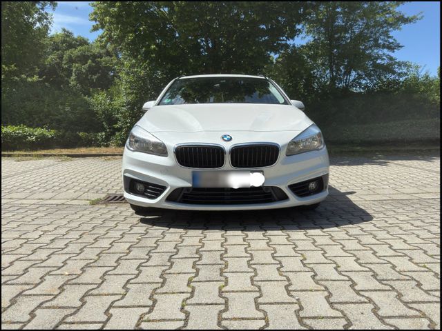 BMW BMW 218i Active Tourer (Unfallfrei)
